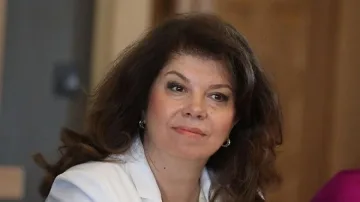 Илияна Йотова: Има прехвърчане на искри между президента и МС, защото екипите виждат бъдещето на България по различен начин