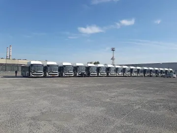 Пристигнаха първите 20 електробуса и 17 нови на природен газ за София