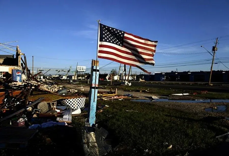 Най-малко 13 са жертвите на урагана „Майкъл” 