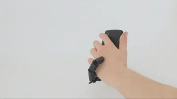 Създадоха роботизиран пръст за смарфон