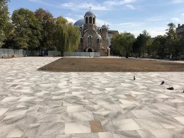 Фандъкова със забележки към строителния надзор на „Граф Игнатиев“, глобила ги 100 хил. лв.