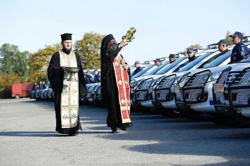 Ръководството на МВР връчи 341 нови служебни автомобила