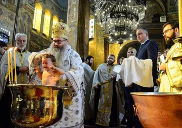 Масово кръщение на бебета за втори път в кампанията „Направи го за България”