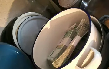 Обвинението иска постоянен арест за шестима от задържаните за кражба на онколекарства