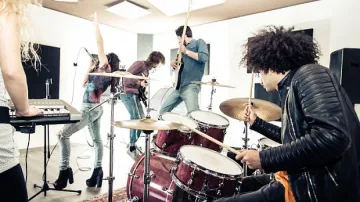 Трябва ли рязането с флекс и свиренето на пиано да бъдат приравнени като шум?