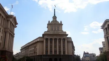 Показват новата пленарна зала, в която ще заседават депутатите