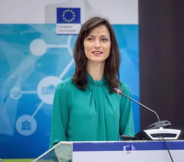 Еврокомисарят Мария Габриел: На Европа й липсват 300 хил. киберспециалисти