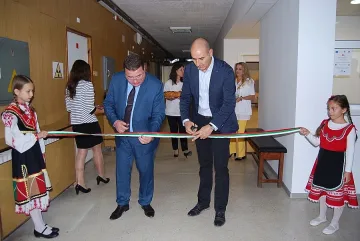 Пуснаха в действие нова модерна апаратура в болницата в Свищов