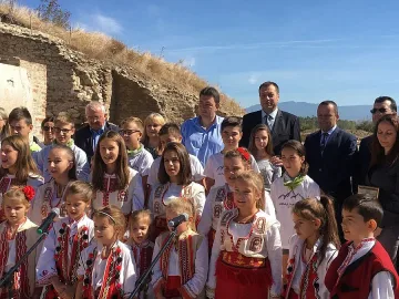 Петрич привлича 5 общини във факелно шествие за Левски