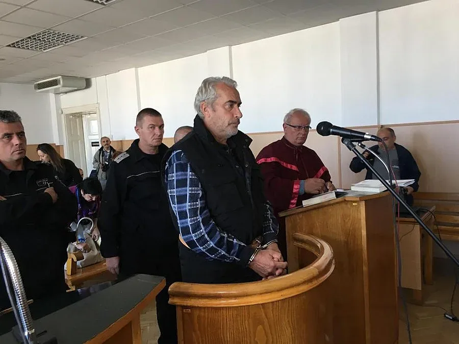 В ареста остава обвиненият за четворното убийство в Каспичан