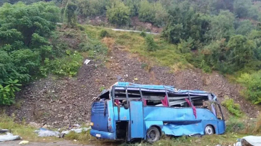 Почина още една жена от тежката автобусна катастрофа край Своге