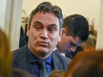 Запорирали имущество на бившия министър и депутат Трайчо Трайков