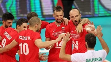 България се бори, но загуби тежко от Канада