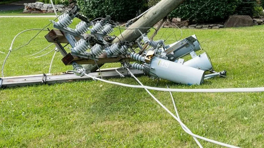 Ураганен вятър остави без ток 140 хил. домакинства в Чехия