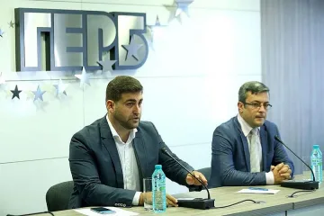 ГЕРБ даде пресконференция заради „безпардонното лъготене на г-жа Нинова“