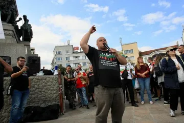 Много шум за нищо