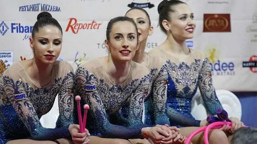 "Златните" момичета се състезават днес в многобоя при ансамблите