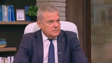 Румен Петков: Въпросът с имотите на царя е и политически