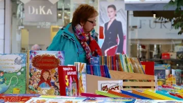 Над 60 издателства участват в Алеята на книгата в София