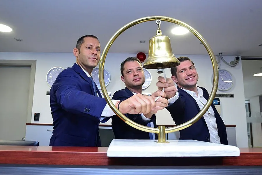 Кои са тримата кандидати за министерските постове?