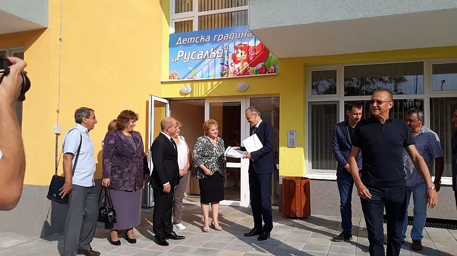 Просветният министър: Ремонтите няма да попречат на началото на учебната година