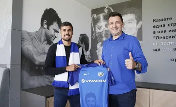 Левски взе португалец, ЦСКА докара футболист от италианската Серия А