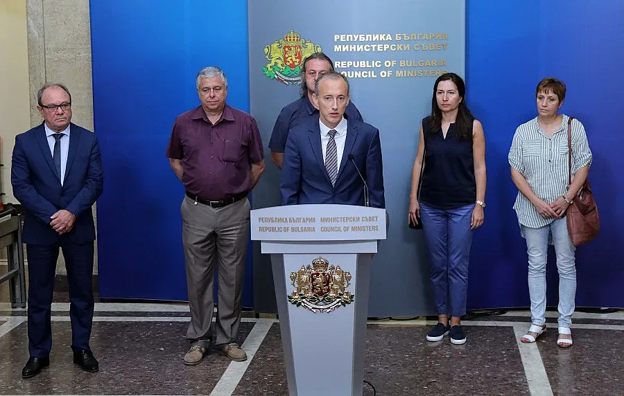 В 55 училища и детски градини ремонтите няма да приключат до 17 септември