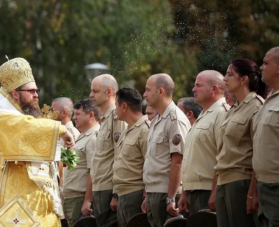 Красимир Каракачанов: Военната академия трябва да възпитава лидери