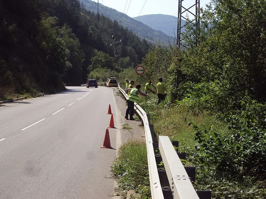 Стартира ремонтът на трагичния участък от пътя Своге-София