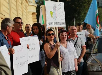 Работата на метеоролозите е блокирана заради липса на ръководство