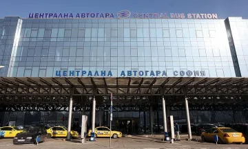 Хаос на Централна автогара в София заради спряната линия до Пловдив