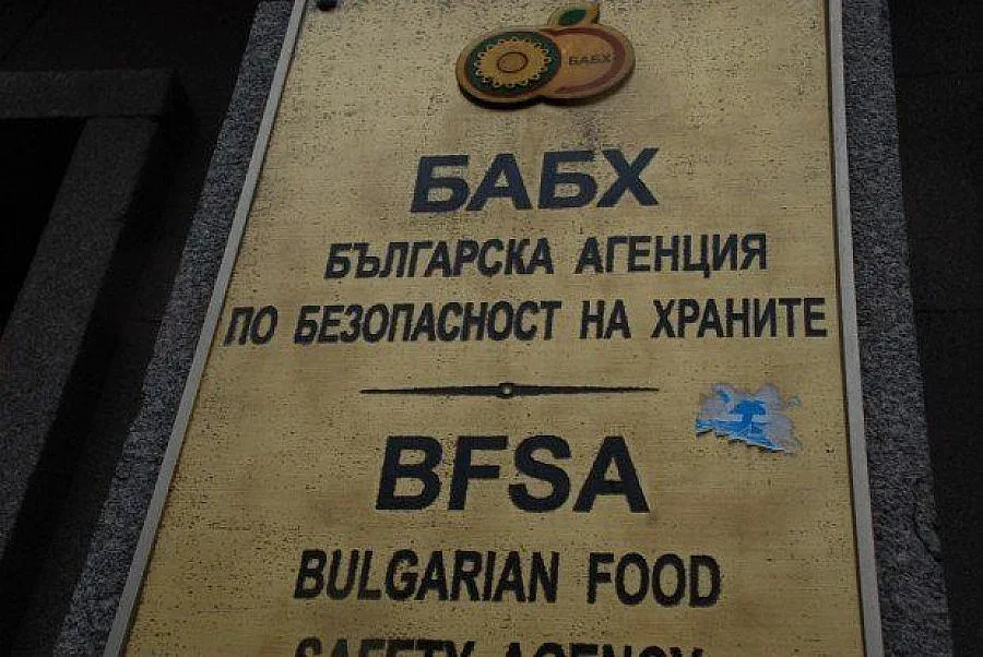 Засилват контрола по ресторантите заради свинската чума