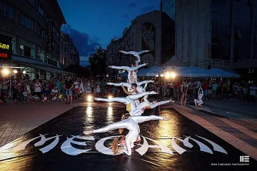 Мегами Клуб разтърси Пловдив с атрактивен флашмоб пред 1500 човека 