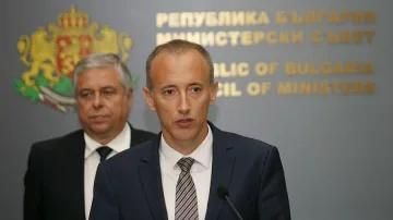 За НИМХ: Или разширена автономия в БАН, или вън от академията