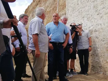 Държавата ще осигури пари за работата по древнотракийската гробница Мал тепе