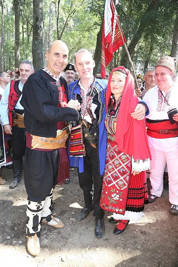 Цветанов присъства на сватбата на Бен Крос, похвали фестивала в Жеравна