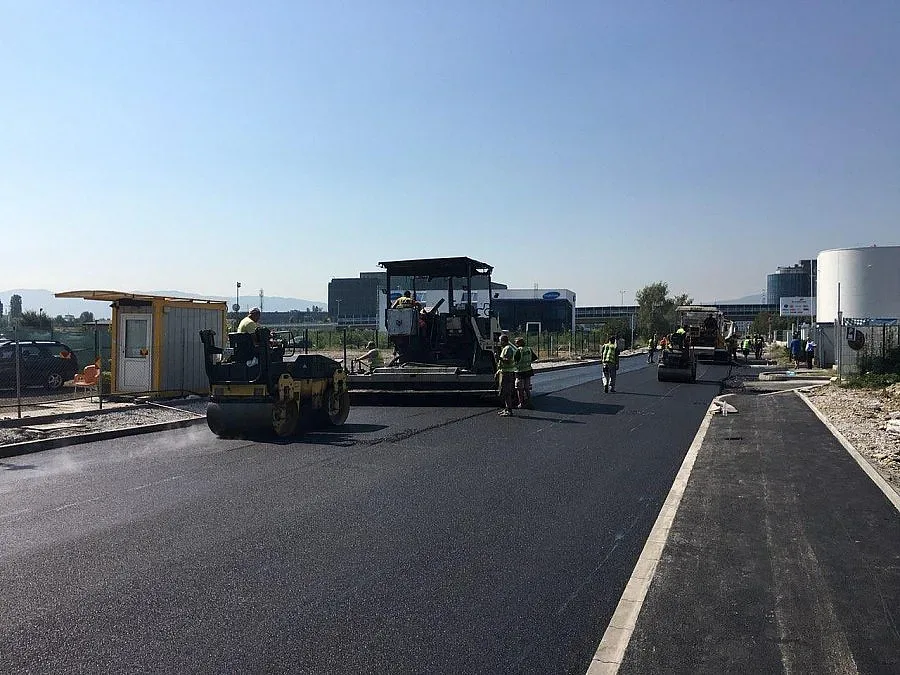 Завършва ремонтът на бул. „Христофор Колумб“