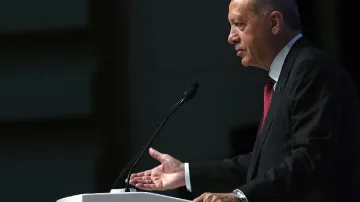 Партията на Ердоган стартира работа за местните избори догодина