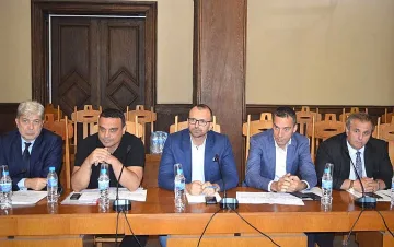 Няма опасност за екологията и плажуващите заради разлива на мазут край Созопол