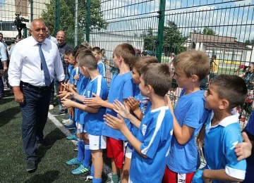 Борисов: Можем да отделяме по милион на година за детски футболни школи