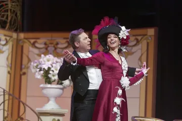 Римейк на „Царицата на чардаша“ на Видин Даскалов в Летния театър на Варна 