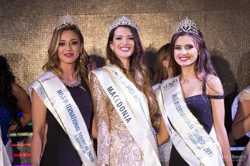 Миски и световни топ-модели на Grande Glamour Show Marina Dinevi