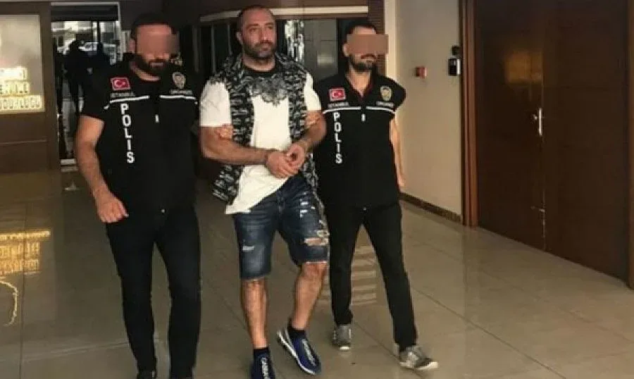 Криминален шум за партийни пари