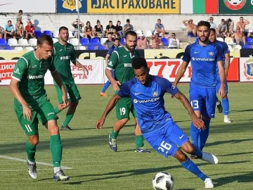 Стоянович с летящ старт в "Левски"