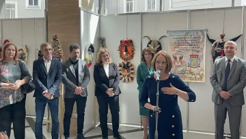 Кметът Галина Стоянова от парламента: Тук сме, за да отворим вратите на доброто, да изгоним злото