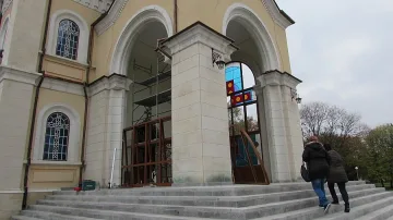 Кабинетът дава още близо 150 млн. лв. за храмове и инфраструктура