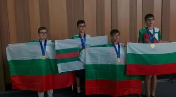 Наши математици обраха медалите в Банкок