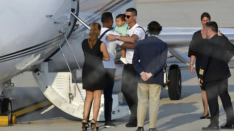 Ново начало: Кристиано Роналдо пристигна в Торино