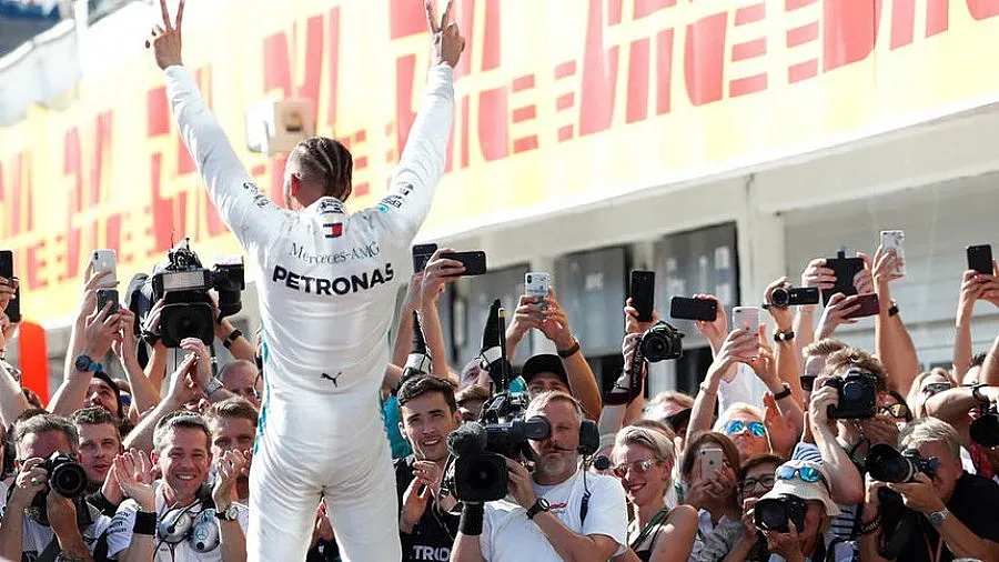 Хамилтън за шести път №1 в Унгария