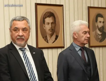 Държавата се напълни с редници /ОБЗОР/